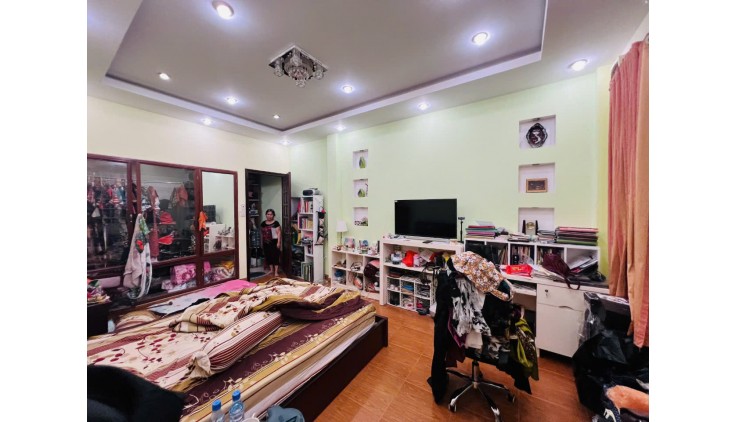 Ngộp MT Lê Tuấn Mậu - Cư Xá Phú Lâm 4x20 - 4 tầng - Kinh doanh